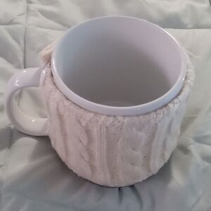White Cable Knit Mug Cozy By Holiday Home